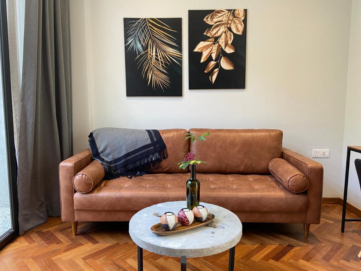 Ten Mentigi Tanah Rata Exteriér fotografie