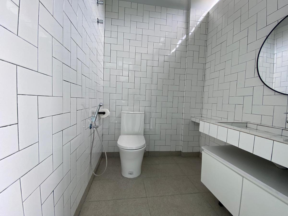 Ten Mentigi Tanah Rata Exteriér fotografie